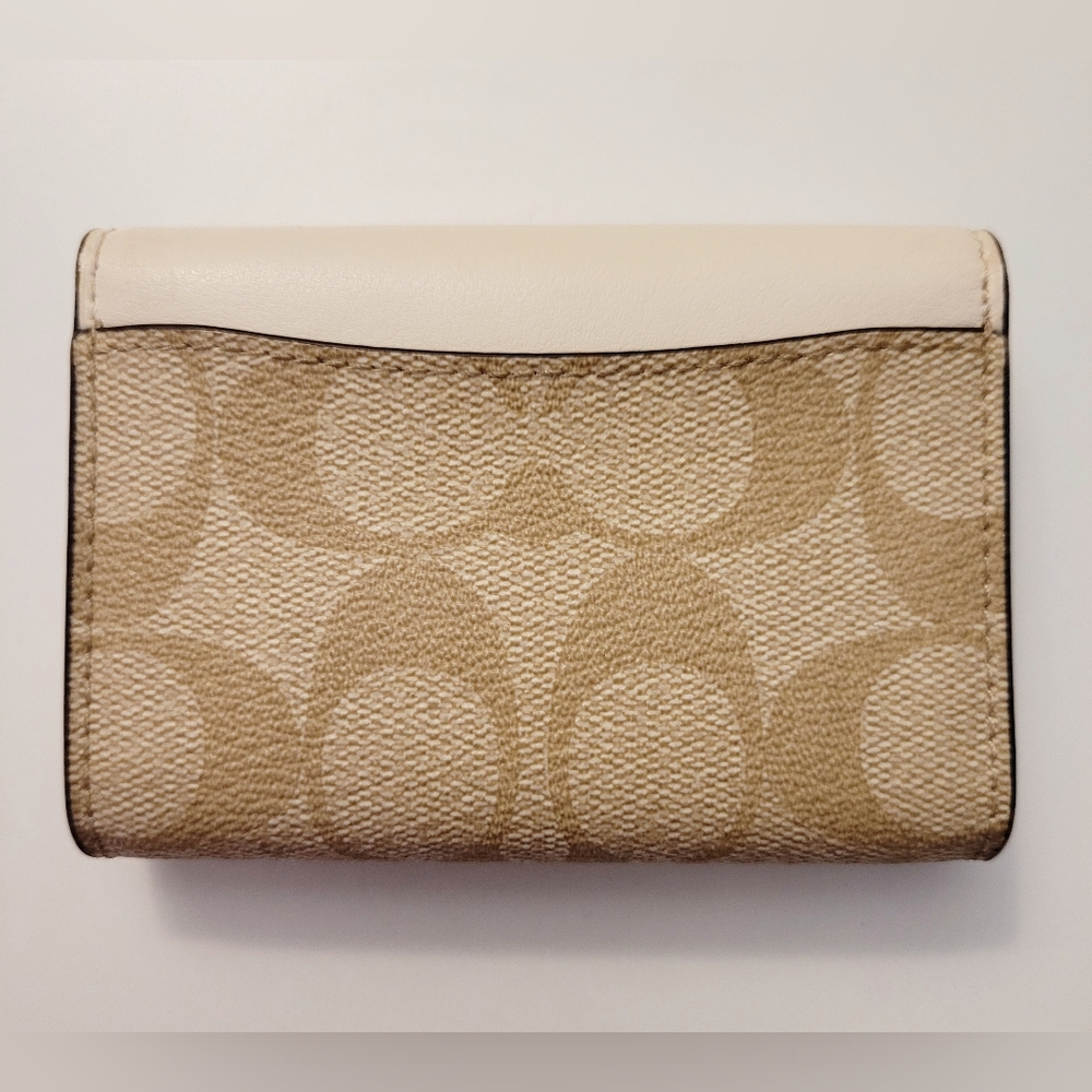 Coach Women's Mini Cream and Tan Wallet In Signature Leather Design - Picture 2 of 10